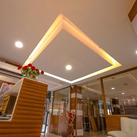 Hotel Q-Inn 콜카타 외부 사진